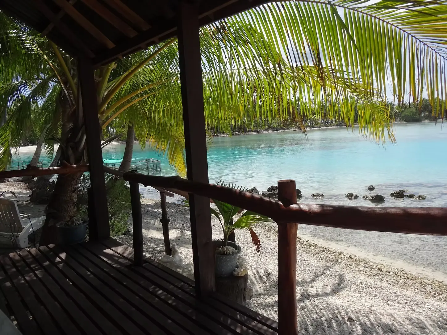Le lagon, vu depuis la terrasse du fare